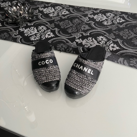 SOLD! GONE!  Authentic Chanel leather (smooth & patent) tweed clogs - Picture 1 of 9